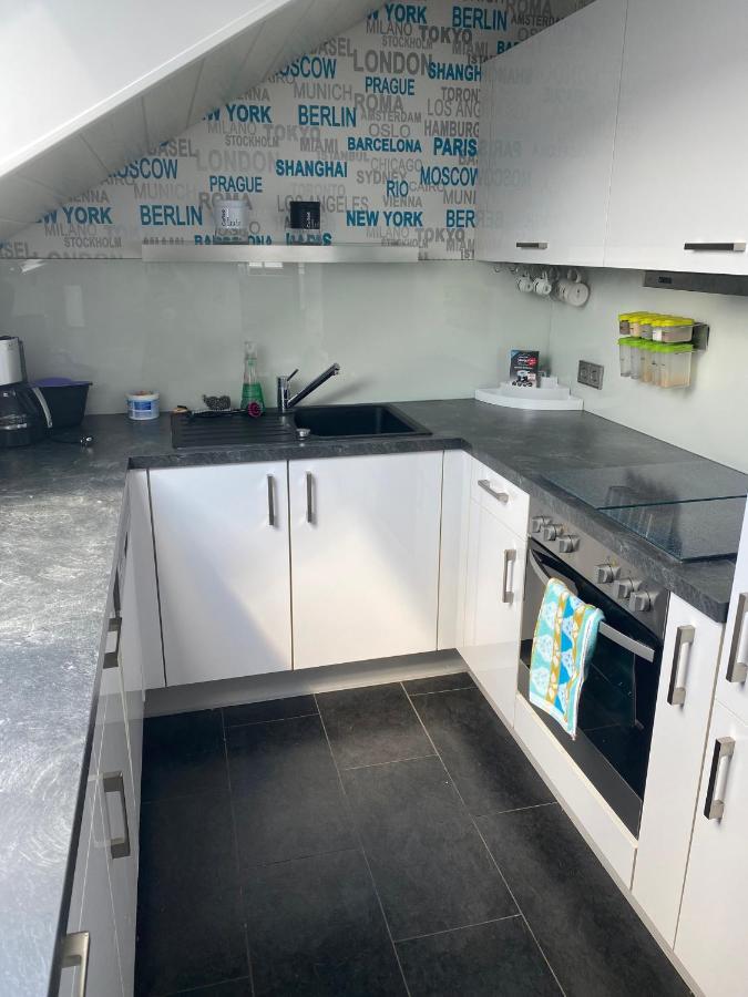 Moderne Ferienwohnung Neckarschleife Mit Klimaanlage Kirchheim am Neckar Exteriér fotografie