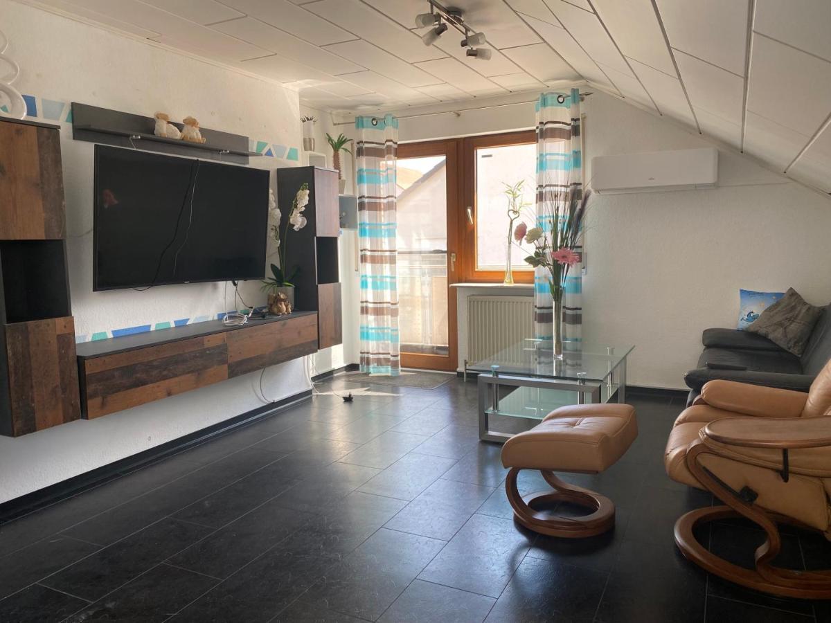 Moderne Ferienwohnung Neckarschleife Mit Klimaanlage Kirchheim am Neckar Exteriér fotografie